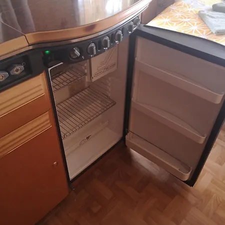 Casa de Férias Pocitniska Prikolica Zeleni Raj *